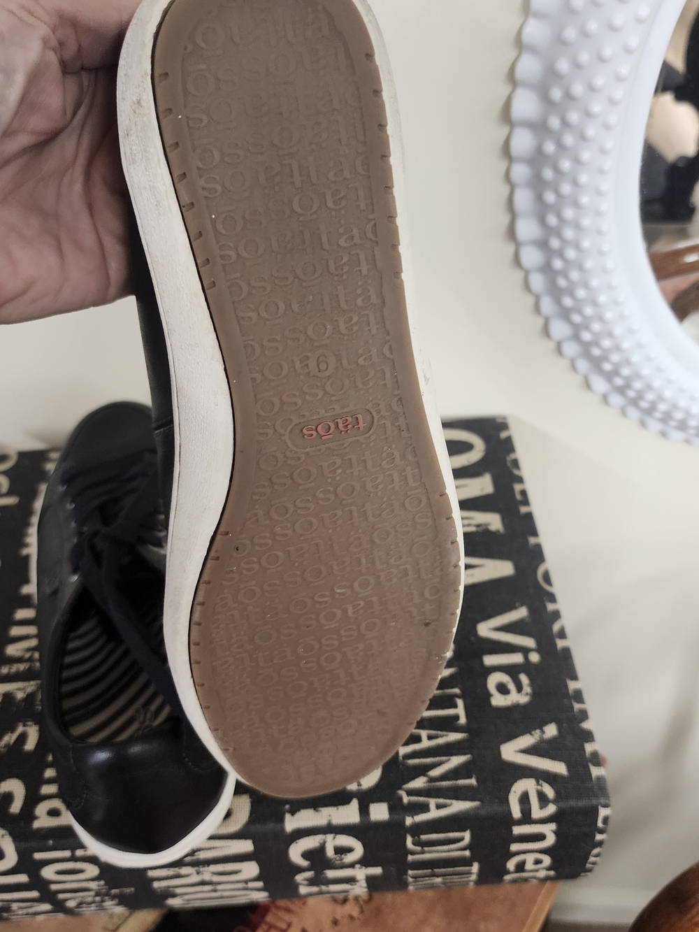 Taos Black Leather Low-Top Sneakers - Casual Everyday Style - Picture 5 of 5